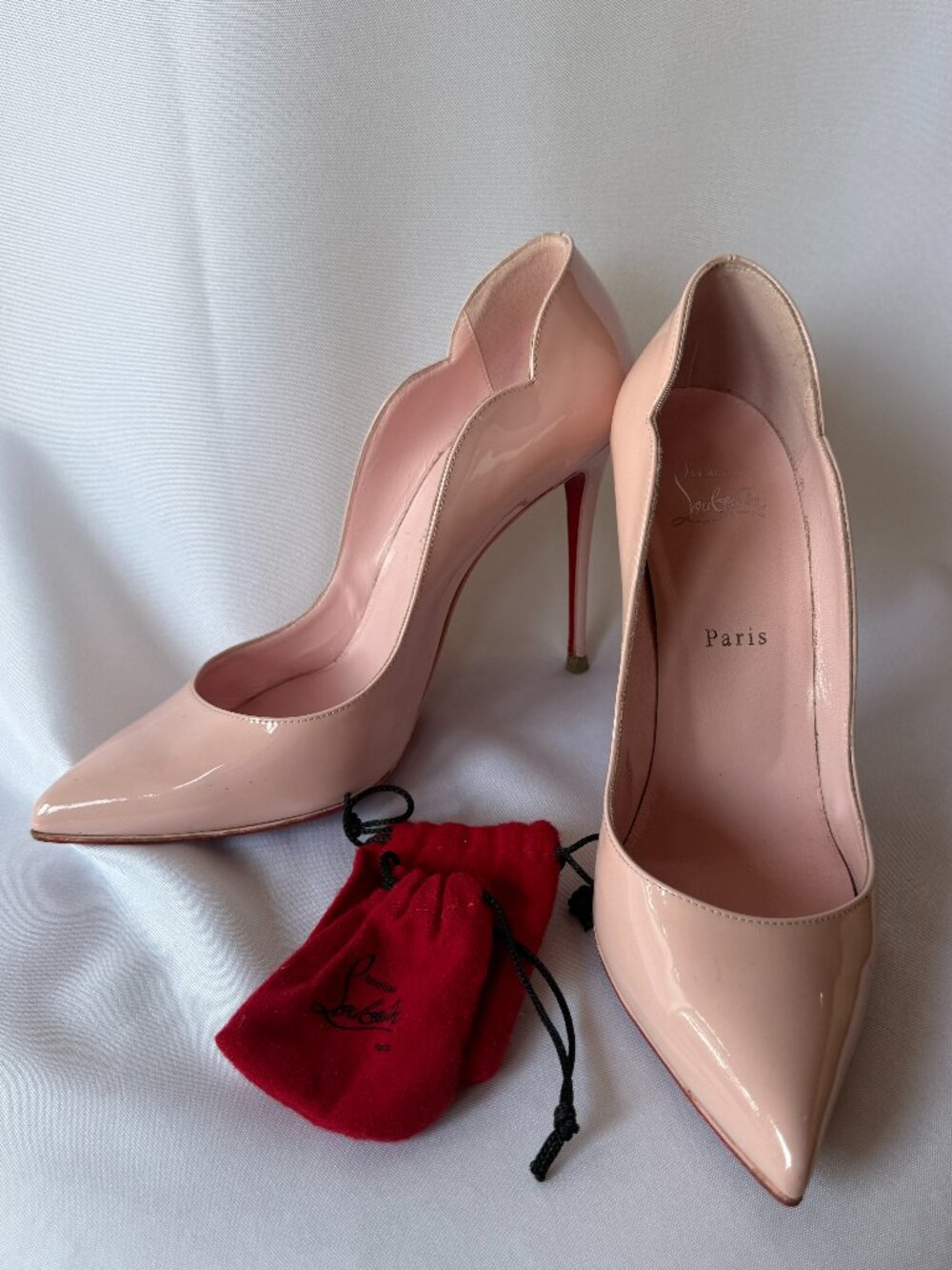 Christian Louboutin size 39 Pink Pumps
